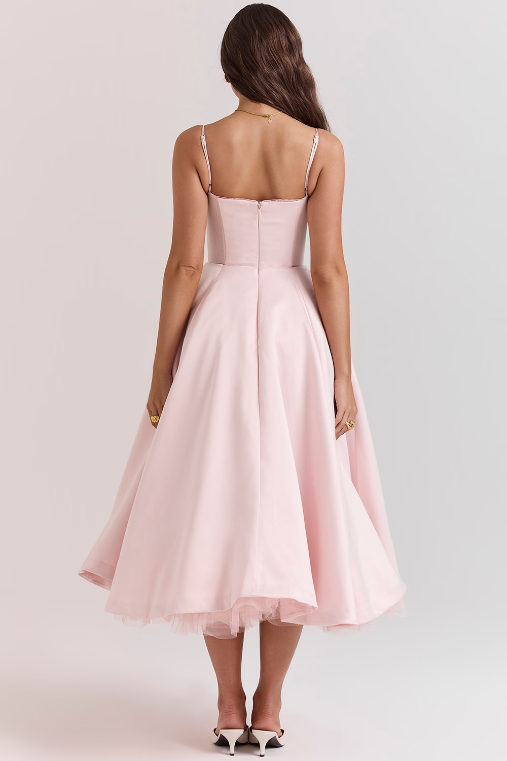 Abito elegante in satin per feste