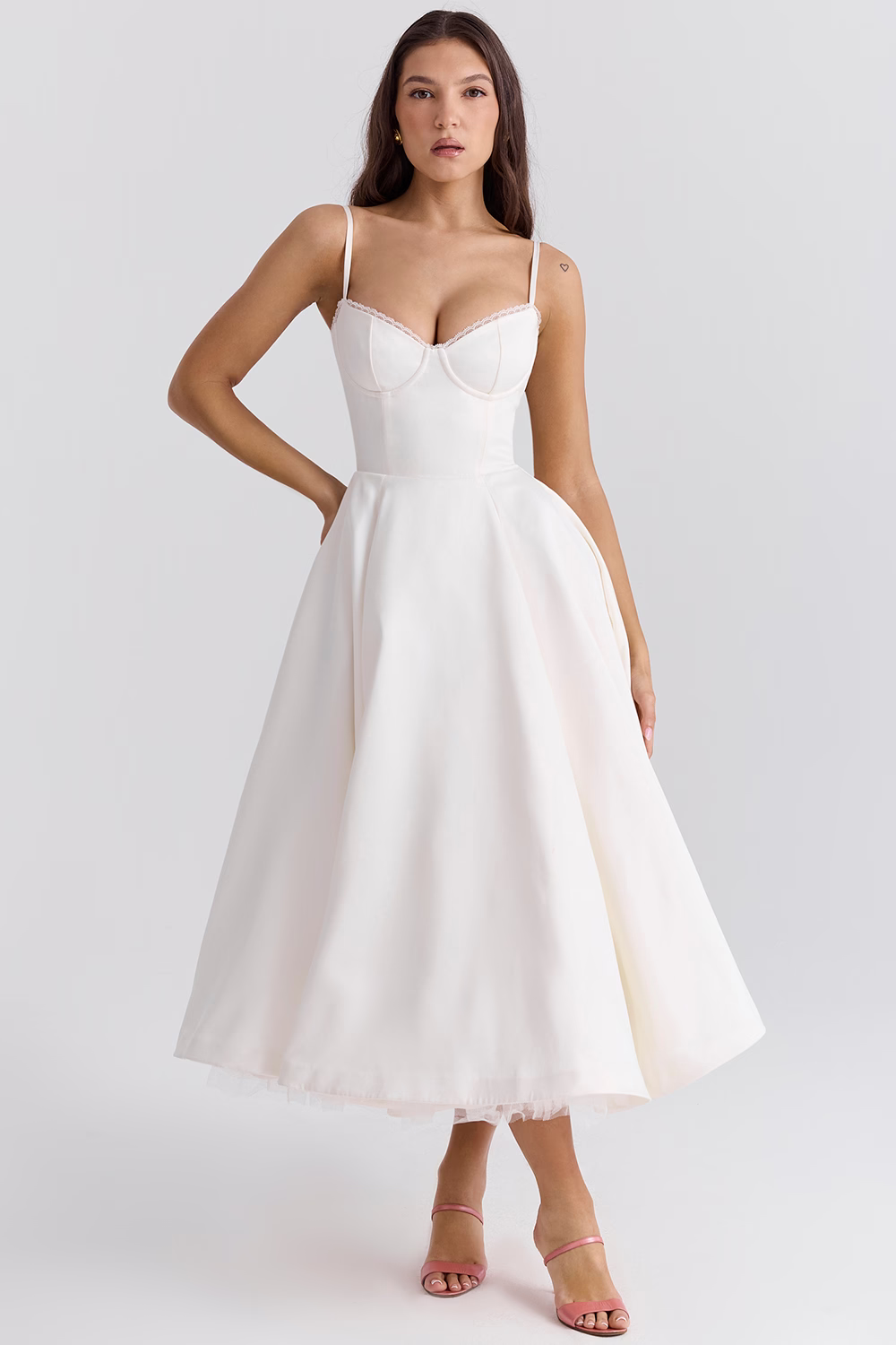 Abito elegante in satin per feste