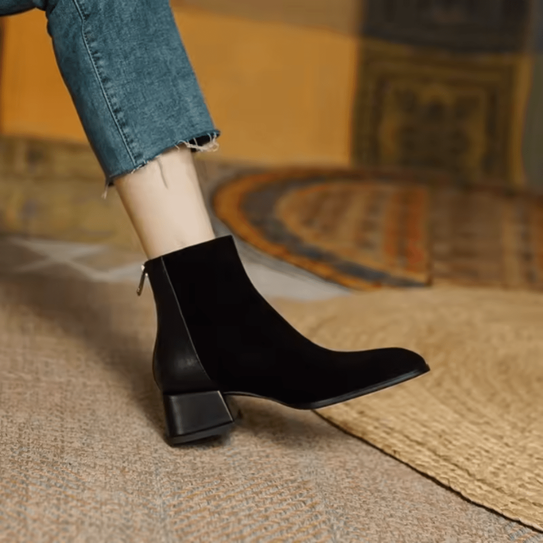Viola | Stivaletti in Suede con Tacco Medio