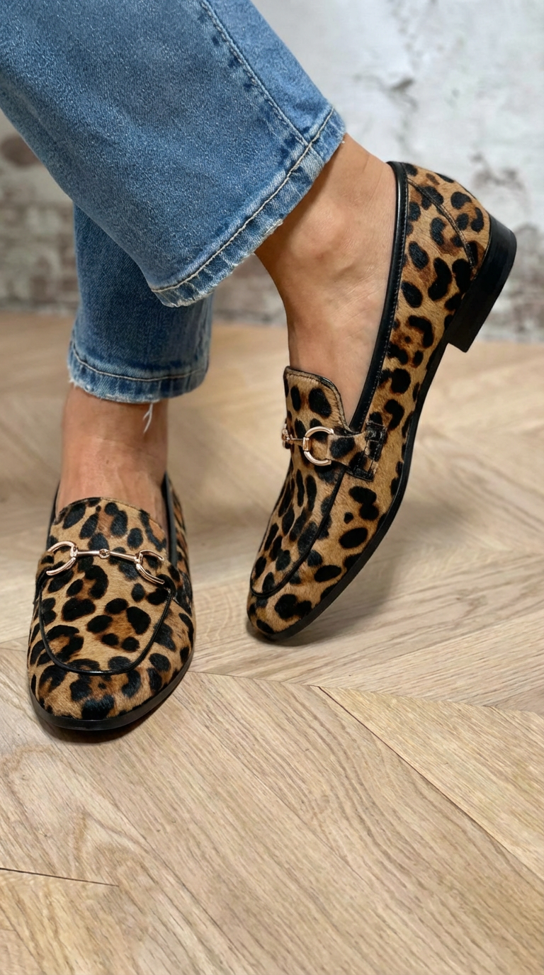 MOCASSINO ANIMALIER CON DETTAGLIO METALLICO