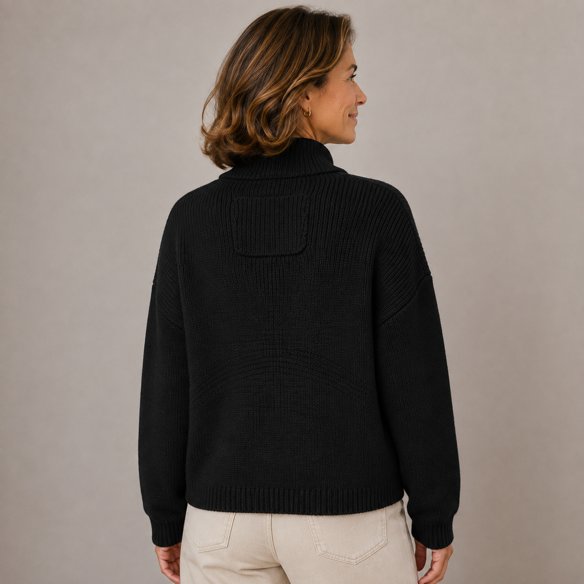 Cardigan con Collo Alto e Bottoni Augusta™