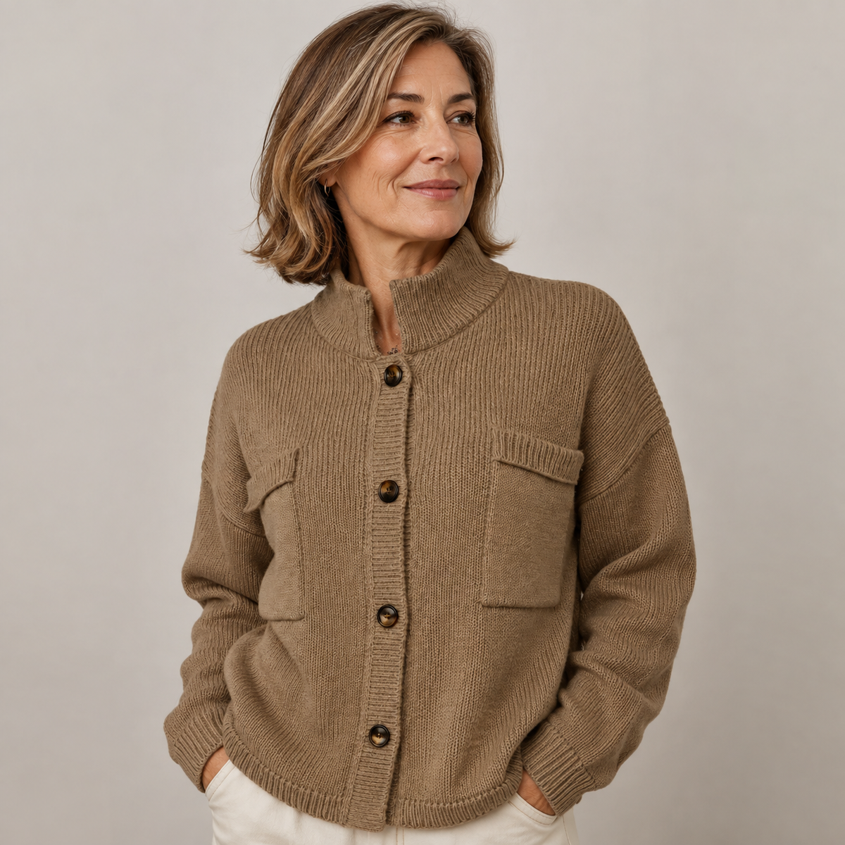 Cardigan con Collo Alto e Bottoni Augusta™