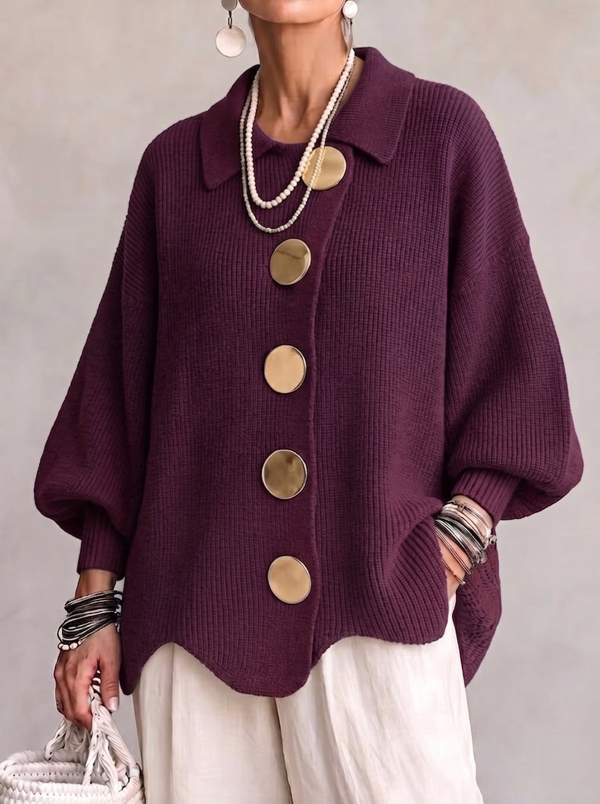 Ella | Cardigan Oversize con Collo e Grandi Bottoni in Metallo
