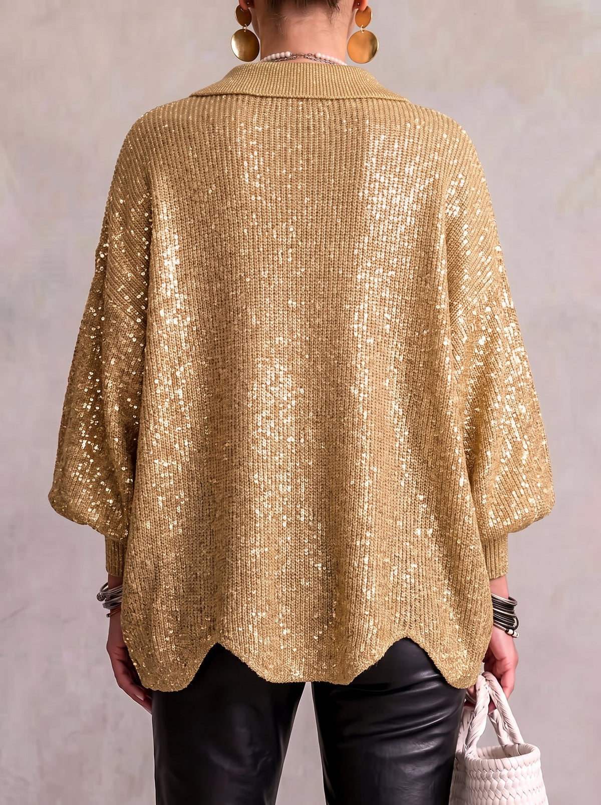 Ella | Cardigan Oversize con Collo e Grandi Bottoni in Metallo